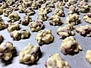 Rochers choc. blanc & riz soufflé aux fruits des bois