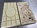 Tablettes choc. blanc & éclats de noisettes - Vrac