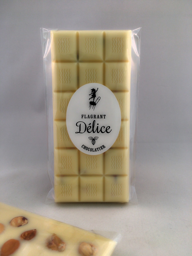 ​Tablette choc. blanc & éclats de noisettes